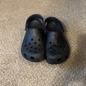 Men’s black Crocs